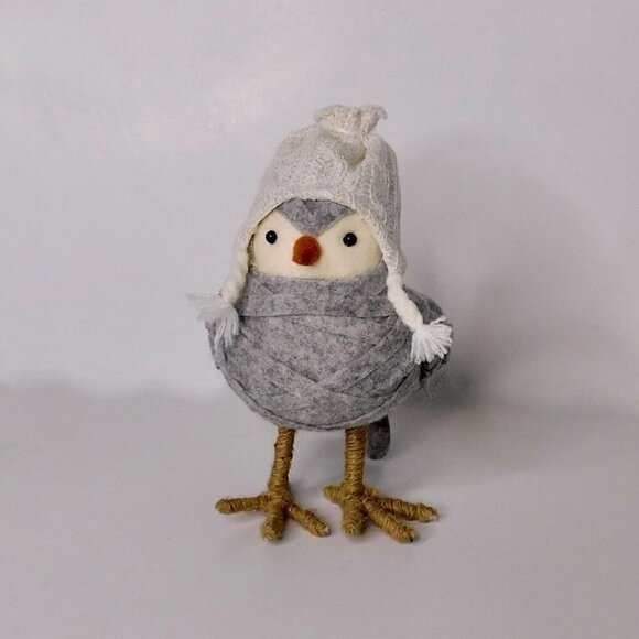 Target Spritz 2014 Bird Winter Wonderland Toboggan Hat Wondershop Feather Friend - Picture 1 of 8